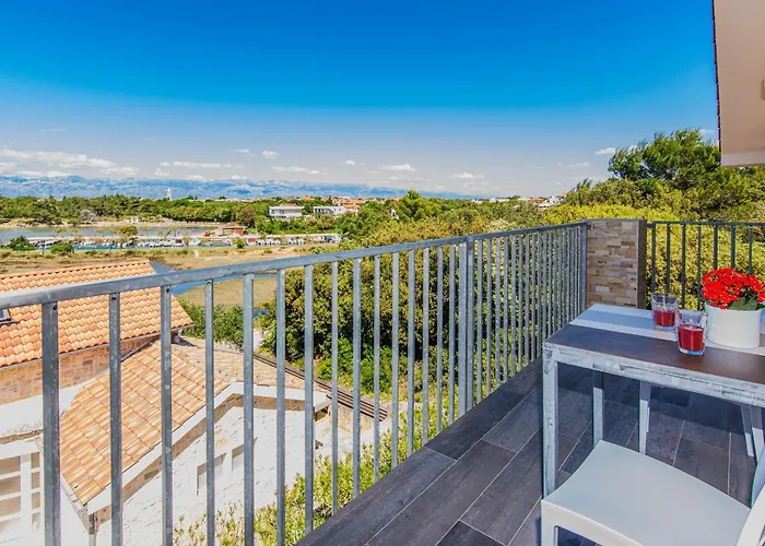 Fabulous House B With Outdoor Pool *