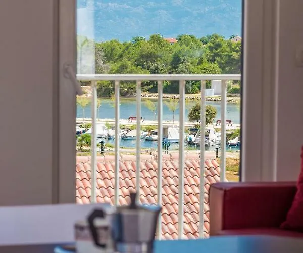 Apartament Fabulous House B With Outdoor Pool *