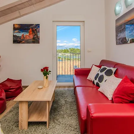 公寓 Fabulous House B With Outdoor Pool 扎顿