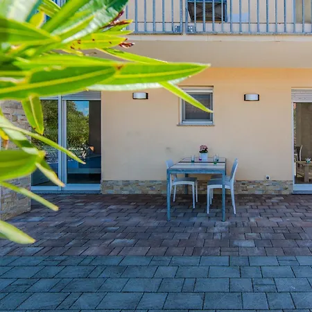 Fabulous House B With Outdoor Pool Apartamento Zaton (Zadar)