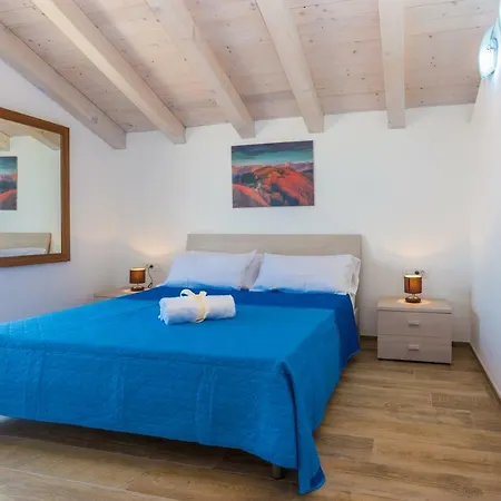 Apartament Fabulous House B With Outdoor Pool