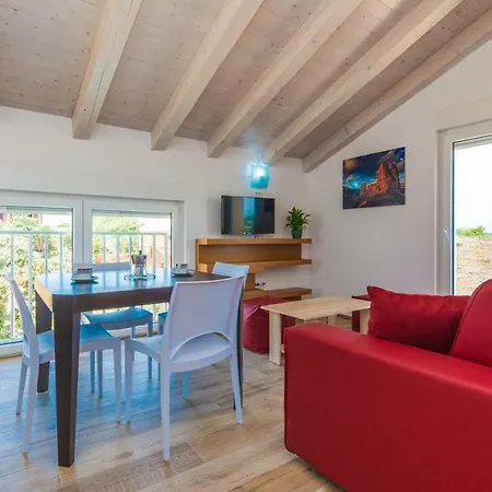 Apartment Fabulous House B With Outdoor Pool *