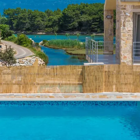 公寓 Fabulous House B With Outdoor Pool *