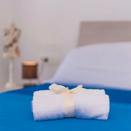 Fabulous House B With Outdoor Pool