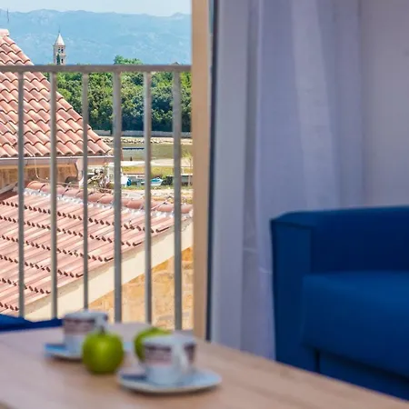 Fabulous House B With Outdoor Pool