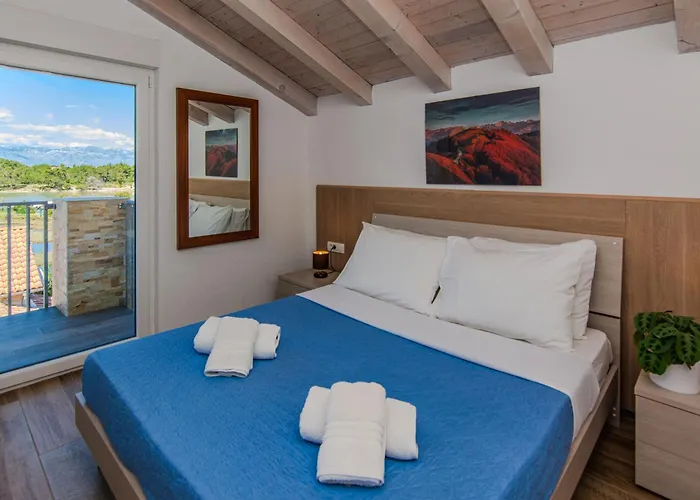 Apartman Fabulous House B With Outdoor Pool *