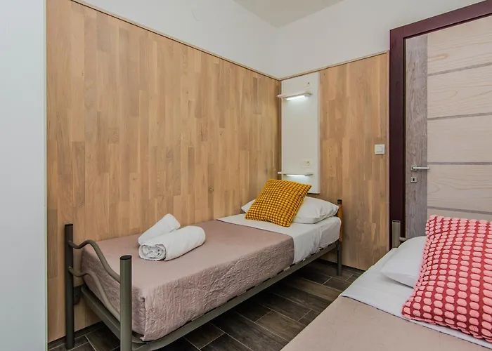 Fabulous House B With Outdoor Pool Apartman Zaton