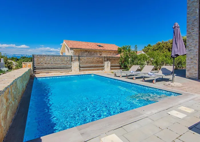 Fabulous House B With Outdoor Pool Apartman *