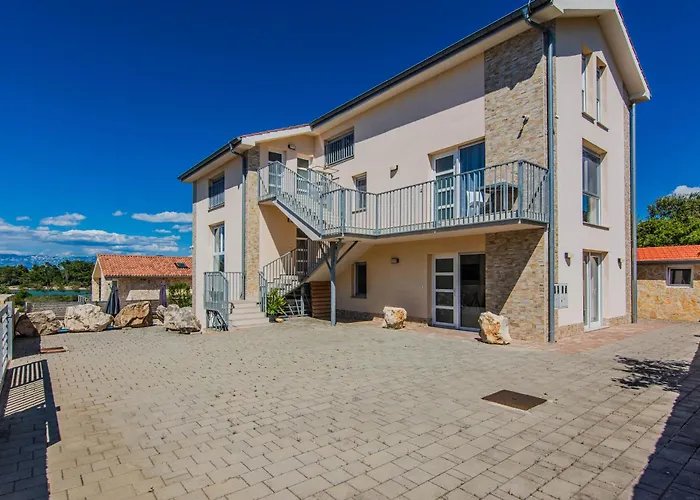 Fabulous House B With Outdoor Pool Apartman Zaton