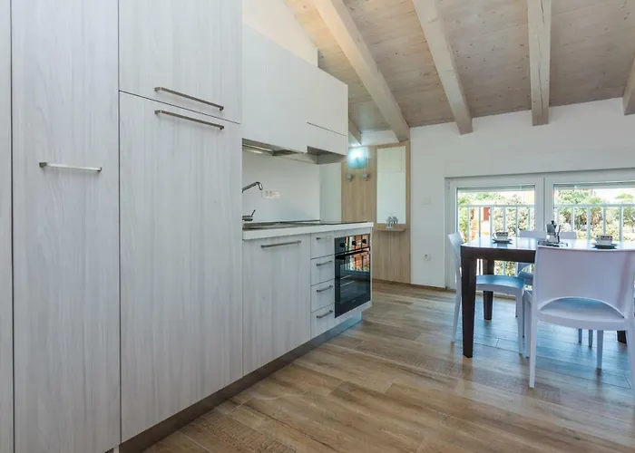Fabulous House B With Outdoor Pool Zaton